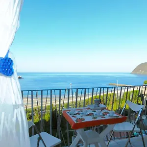 bilocale-con-favolosa-vista-mare.hotelitalianriviera.com/